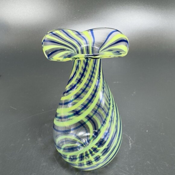 Vintage 1930s Bimini Glass Miniature Vase Vessel Thin Blown Glass Delicate Swirl - Picture 1 of 13